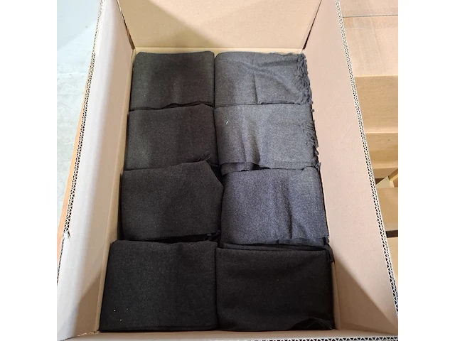Overhemden, shirts, sjaals en stropdassen - afbeelding 3 van  7
