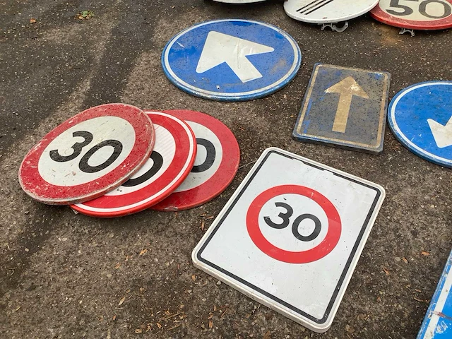 Overige aannemersmateriaal (16x) - afbeelding 3 van  5