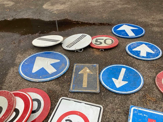 Overige aannemersmateriaal (16x) - afbeelding 4 van  5