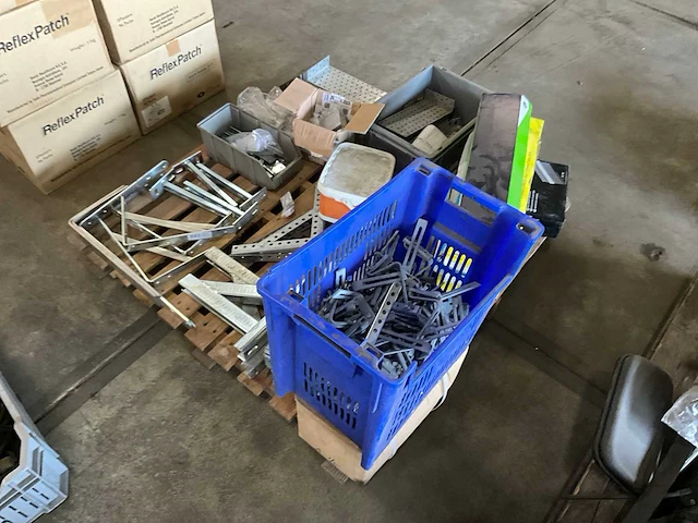 Overige aannemersmateriaal - afbeelding 2 van  8