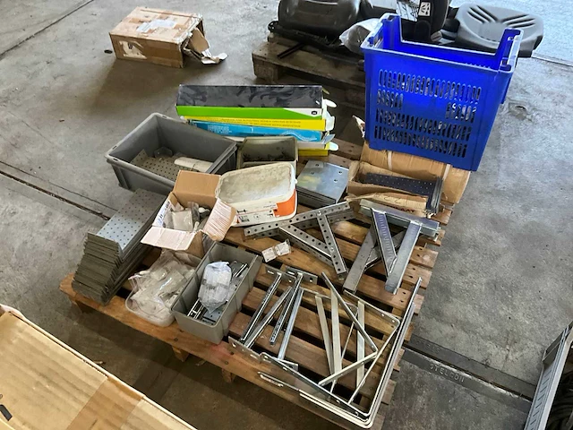 Overige aannemersmateriaal - afbeelding 3 van  8