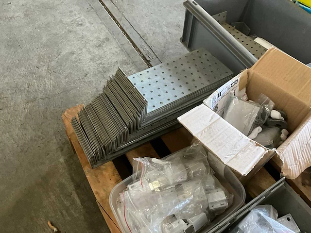 Overige aannemersmateriaal - afbeelding 4 van  8