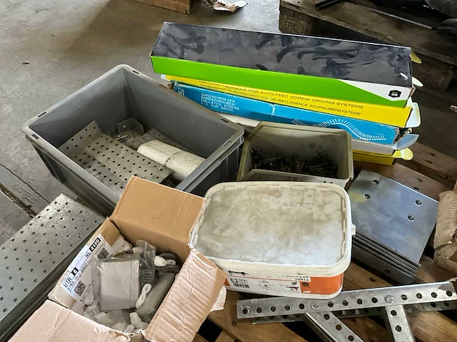Overige aannemersmateriaal - afbeelding 5 van  8