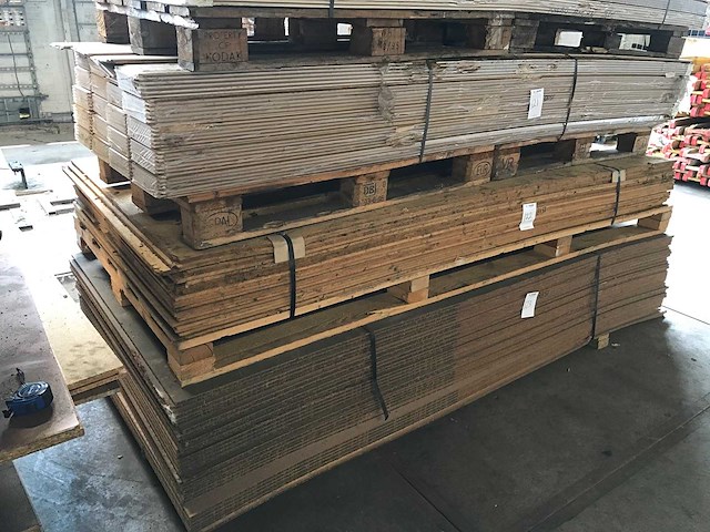 Overige hout- en plaatmateriaal (21x) - afbeelding 1 van  3