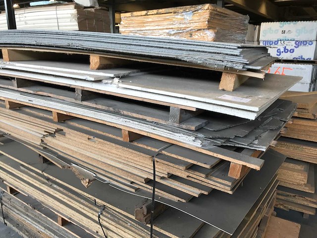 Overige hout- en plaatmateriaal (75x) - afbeelding 4 van  6