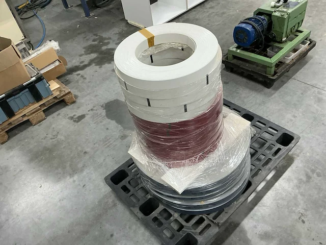 Overige kantenbanden 52mm x 2mm, grijs rood en wit - afbeelding 2 van  9
