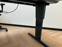 Overige kantoorinventaris/2 bureaus/1 bureau stoel - afbeelding 6 van  6