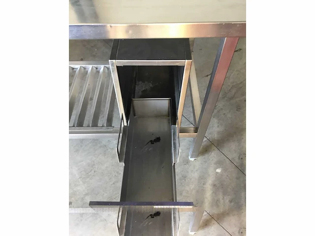 Overige keukenapparatuur, rvs werkbank - afbeelding 2 van  3