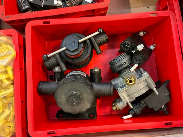 Overige werkplaatsinventaris - afbeelding 10 van  10