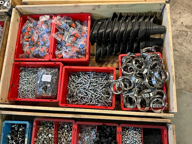 Overige werkplaatsinventaris - afbeelding 1 van  7