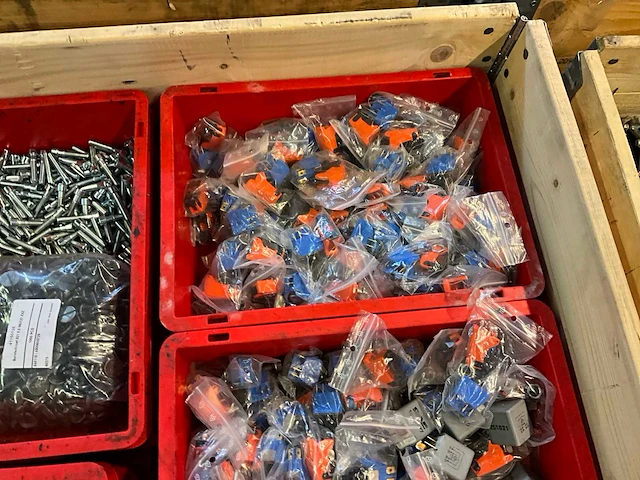 Overige werkplaatsinventaris - afbeelding 5 van  7