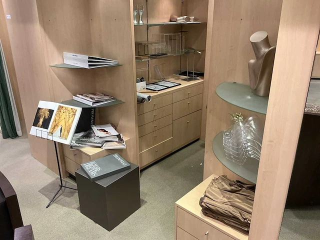 Overige winkel inventaris - afbeelding 1 van  12
