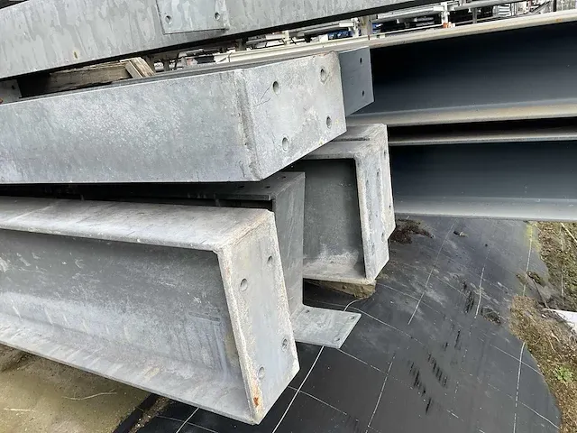 Overkapping constructie 32,00x 10,00 mtr (320m2) - afbeelding 3 van  15