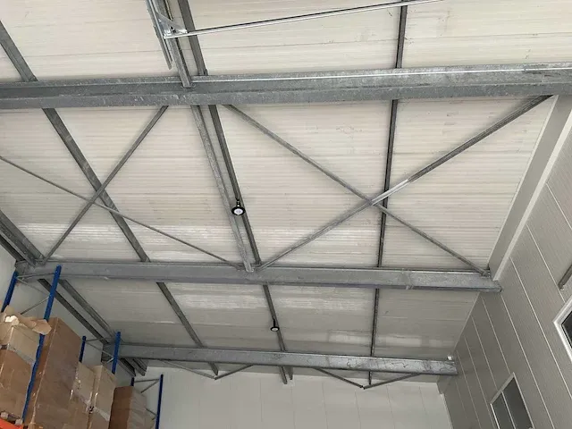 Overkapping constructie 32,00x 10,00 mtr (320m2) - afbeelding 12 van  15