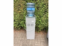 Ovitao water dispenser met watergallons - afbeelding 6 van  9