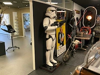 Oxmax stormtrooper 300/333 decor figuur - afbeelding 1 van  12