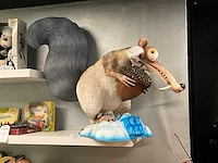 Oxmx - muckle ice age collectorsitem - afbeelding 1 van  3
