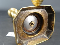 Paar antieke koperen kandelaren - afbeelding 5 van  5