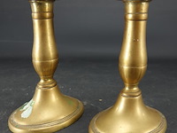 Paar antieke messing kandelaren - afbeelding 1 van  5