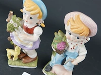 Paar biscuitporseleinen kinderen - afbeelding 2 van  5