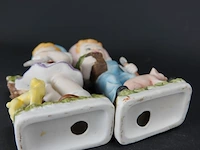 Paar biscuitporseleinen kinderen - afbeelding 5 van  5