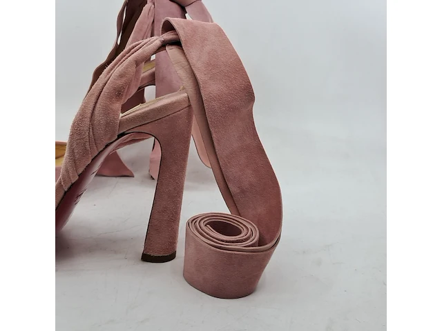 Paar dames sandalen met hak maat 38, christian louboutin - afbeelding 4 van  8