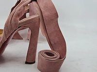 Paar dames sandalen met hak maat 38, christian louboutin - afbeelding 4 van  8