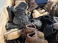 Paar diverse schoenen - afbeelding 7 van  7