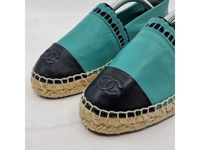 Paar espadrilles, chanel - afbeelding 2 van  9