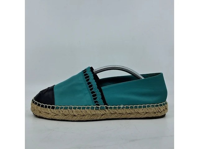 Paar espadrilles, chanel - afbeelding 5 van  9