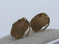Paar gouden oorstekers, 14 karaats - afbeelding 5 van  11