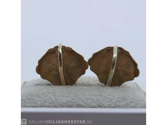 Paar gouden oorstekers, 14 karaats - afbeelding 6 van  11