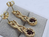 Paar gouden oorstekers, 18 karaats - afbeelding 9 van  9