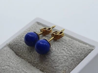 Paar gouden oorstekers met lapis lazuli steen, 18 karaats - afbeelding 1 van  6