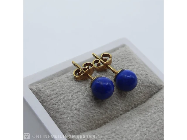 Paar gouden oorstekers met lapis lazuli steen, 18 karaats - afbeelding 3 van  6