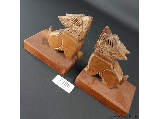 Paar houten honden als boekensteunen - afbeelding 2 van  3