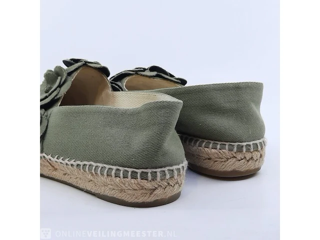 Paar instappers, maat 40 chanel - afbeelding 7 van  8