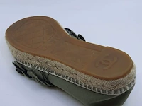 Paar instappers, maat 40 chanel - afbeelding 8 van  8