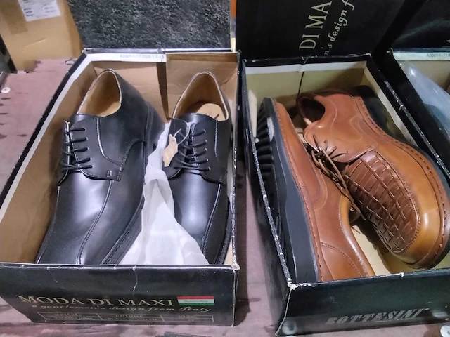 Paar italiaanse lederen heren schoenen. (10x) - afbeelding 2 van  7