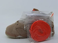 Paar kinder sneakers, maat 25 nike, jordan 6 retro sp - dh0692-200 - afbeelding 8 van  12