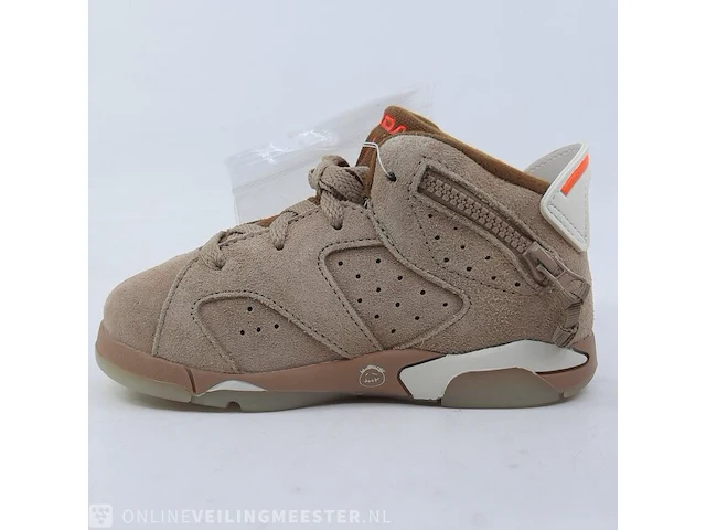 Paar kinder sneakers, maat 25 nike, jordan 6 retro sp - dh0692-200 - afbeelding 9 van  12