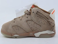 Paar kinder sneakers, maat 25 nike, jordan 6 retro sp - dh0692-200 - afbeelding 9 van  12