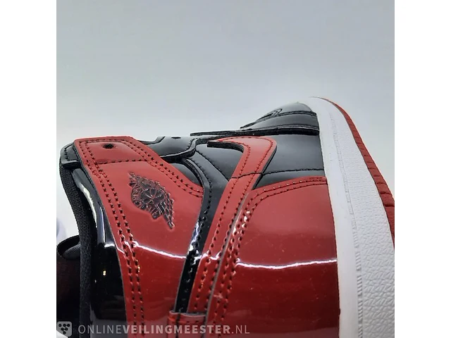 Paar kinder sneakers, maat 26 nike, jordan 1 retro high og aq2665-063 - afbeelding 7 van  9