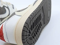 Paar kinder sneakers, maat 32 nike, jordan 1 low og sp x travis scott do5442-162 - afbeelding 4 van  25