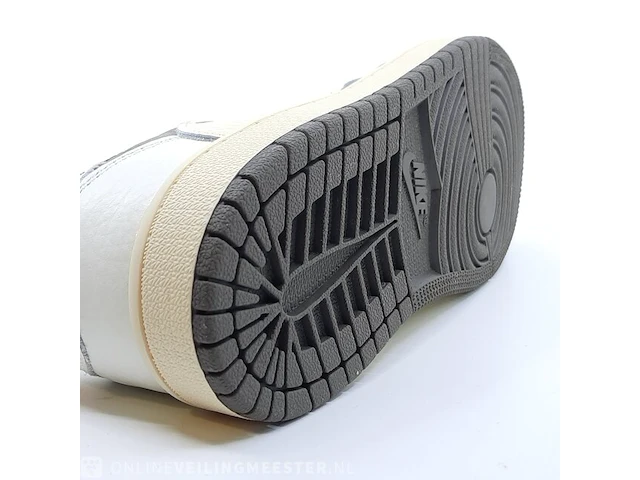 Paar kinder sneakers, maat 32 nike, jordan 1 low og sp x travis scott do5442-162 - afbeelding 9 van  25