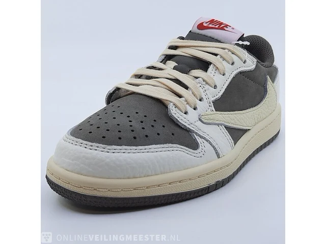 Paar kinder sneakers, maat 32 nike, jordan 1 low og sp x travis scott do5442-162 - afbeelding 10 van  25