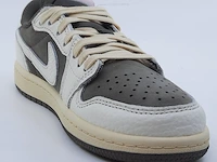 Paar kinder sneakers, maat 32 nike, jordan 1 low og sp x travis scott do5442-162 - afbeelding 11 van  25