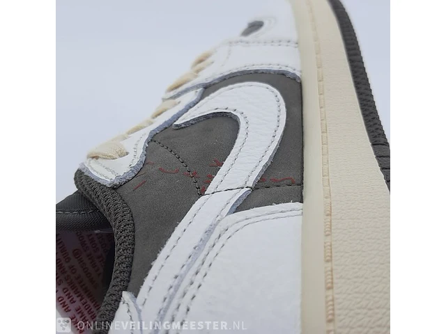Paar kinder sneakers, maat 32 nike, jordan 1 low og sp x travis scott do5442-162 - afbeelding 16 van  25