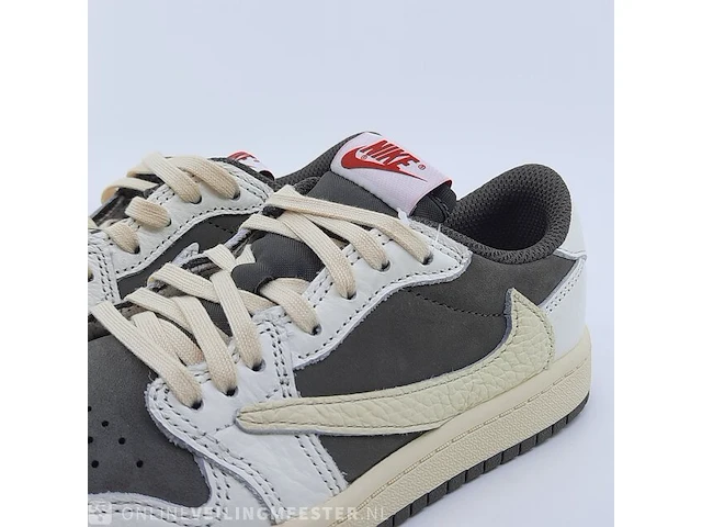 Paar kinder sneakers, maat 32 nike, jordan 1 low og sp x travis scott do5442-162 - afbeelding 20 van  25