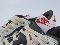Paar kinder sneakers, maat 32 nike, jordan 1 low og sp x travis scott do5442-162 - afbeelding 21 van  25
